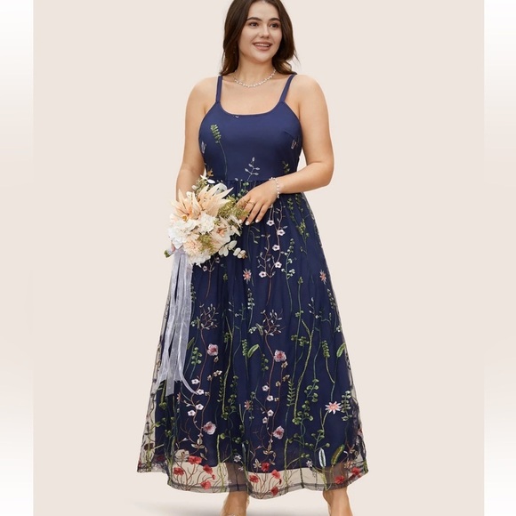 BloomChic Plus Size XL U Neck Floral Embroidered Mesh Cami Dress us14-16 - Picture 1 of 7